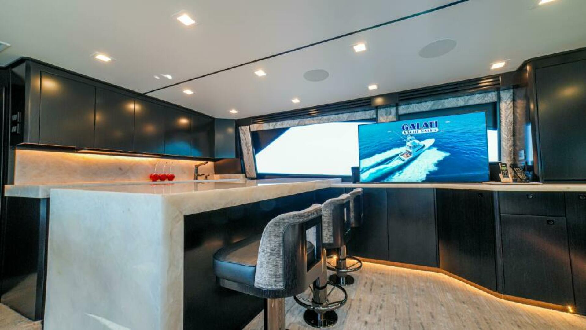 Slide: The Image of 2023 68 Viking Convertible 'Miss Victoria' Salon - 4751700