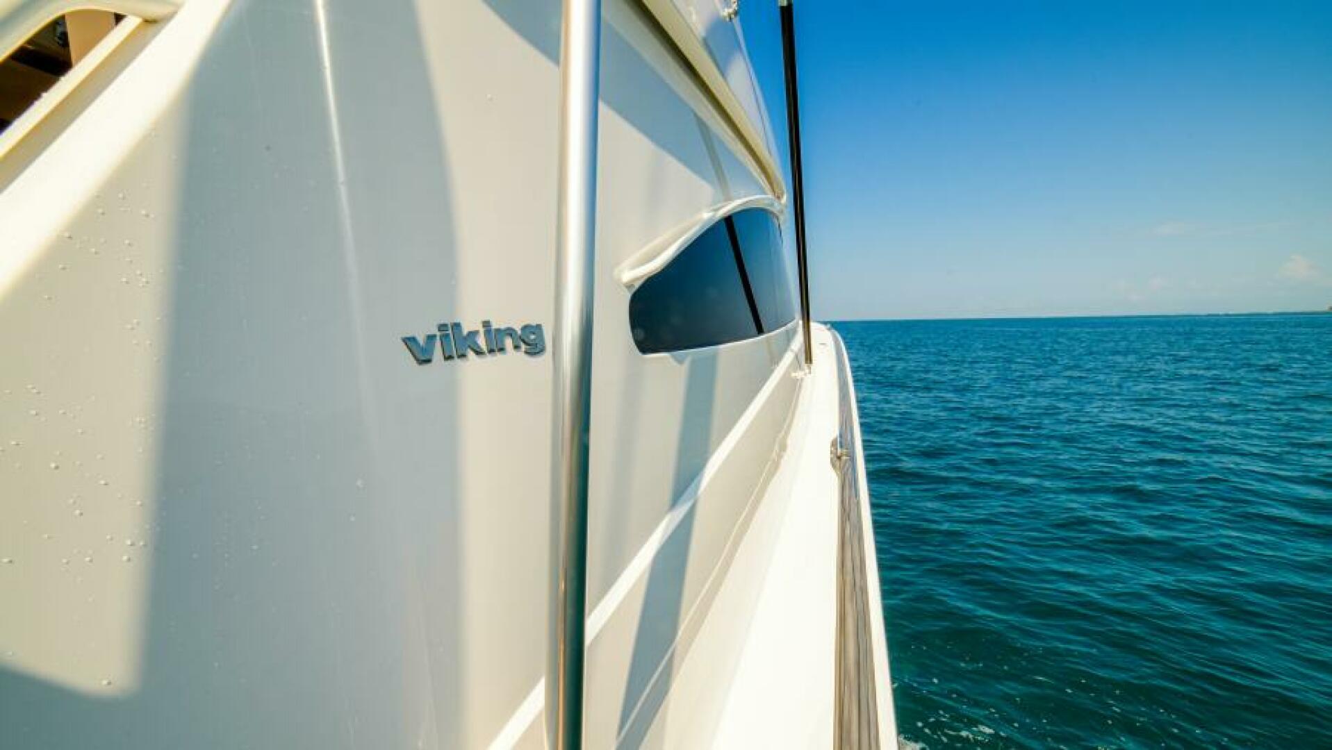 Slide: The Image of 2023 68 Viking Convertible 'Miss Victoria' Cockpit - 4751752