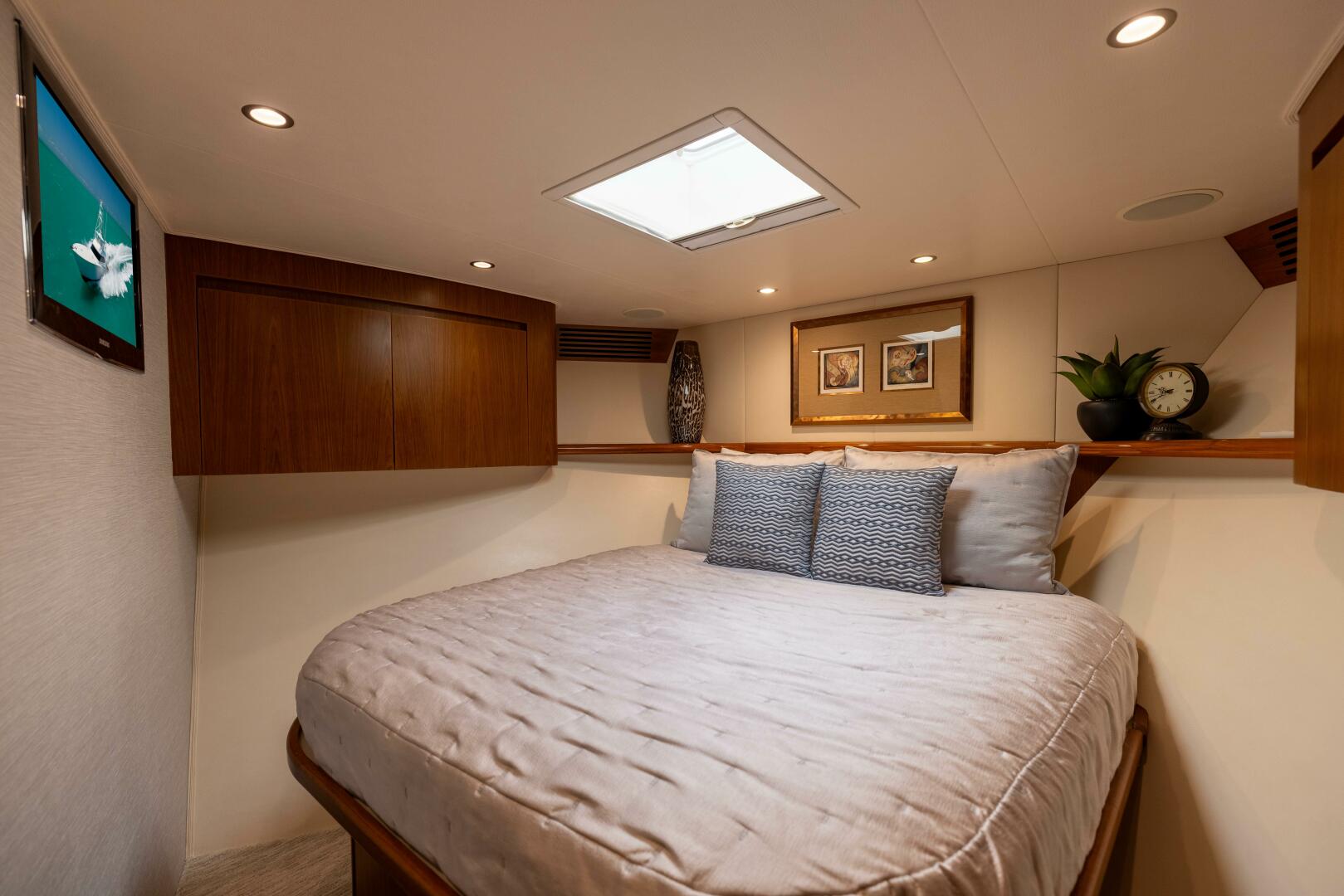 Slide: The Image of 2011 Viking 70 Convertible "Mighty Mouse" - 5226782