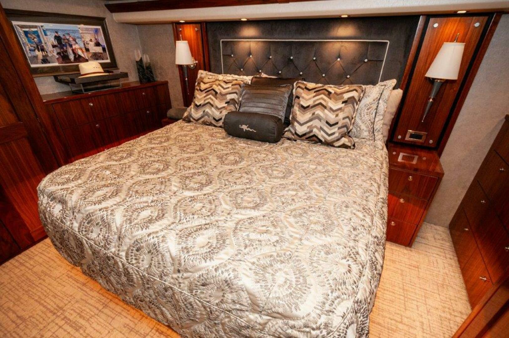 Slide: The Image of 2020 Viking 72 Convertible- GUNNSLINGER-Master SR 4 - 4535632
