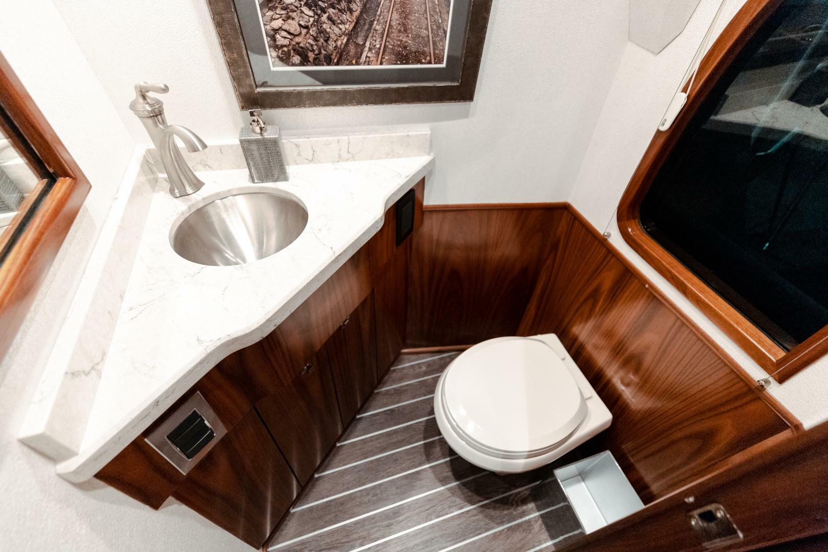 Slide: The Image of 2020 Viking 72 Convertible - AEI - Head - 4757861
