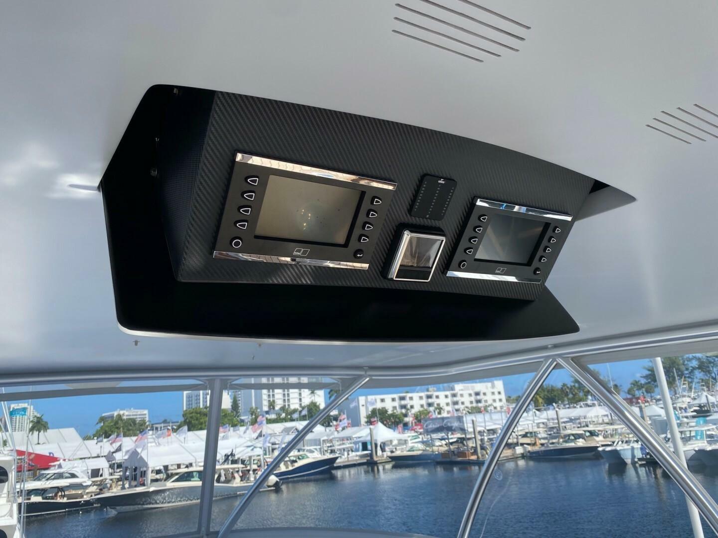 Slide: The Image of 2020 Viking 72 Convertible - AEI - Flybridge - 4757883
