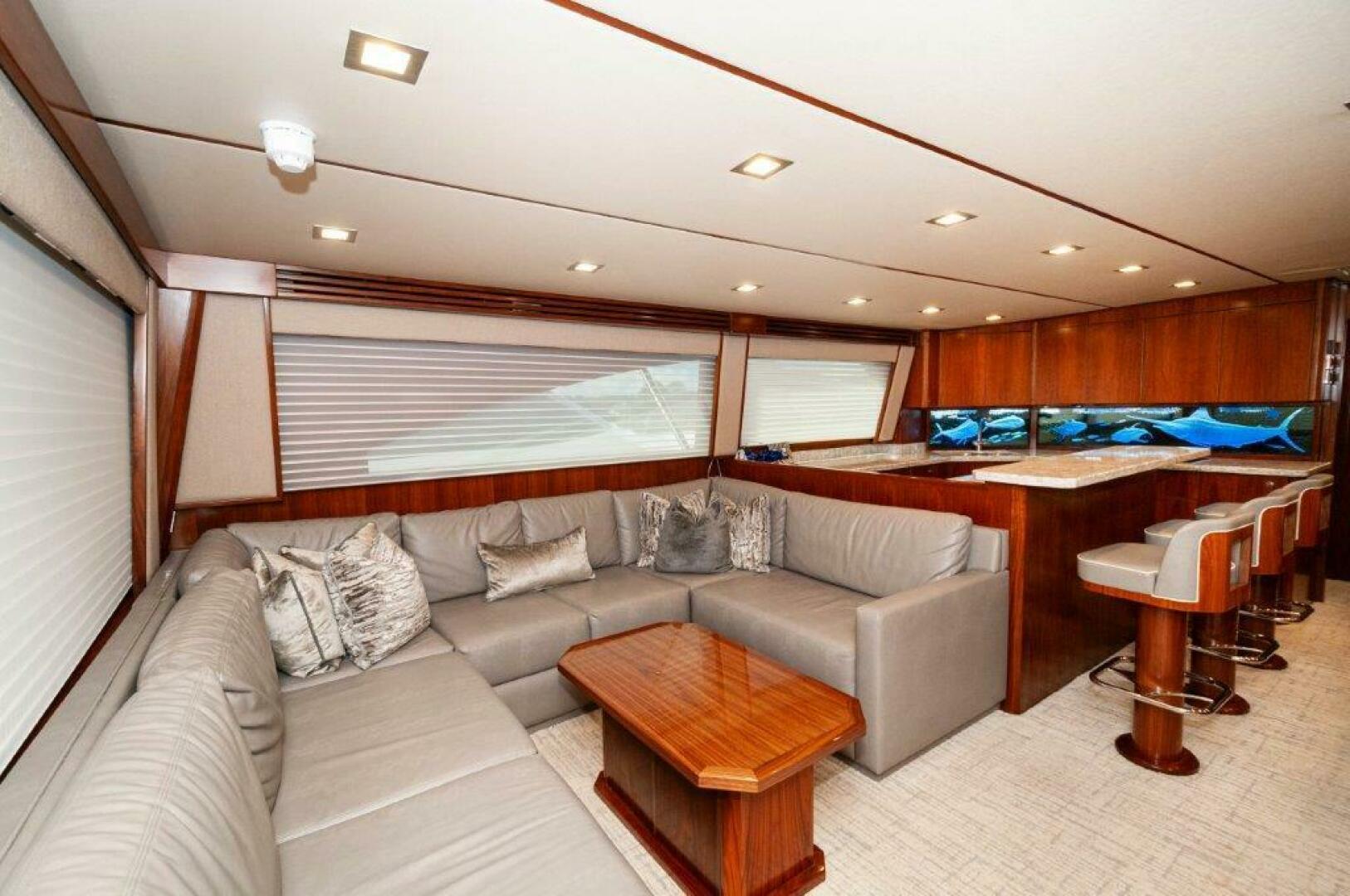 Slide: The Image of 2020 Viking 72 Convertible- GUNNSLINGER-Salon - 4535642