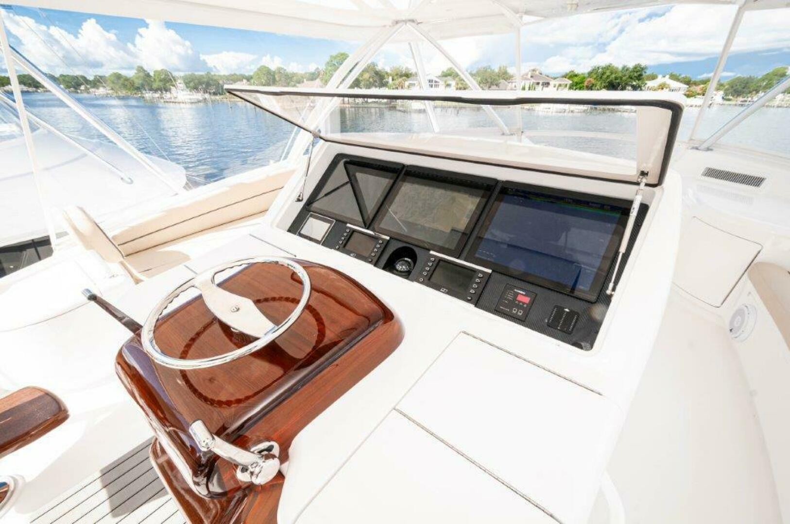 Slide: The Image of 2020 Viking 72 Convertible- GUNNSLINGER-Helm 6 - 4535619