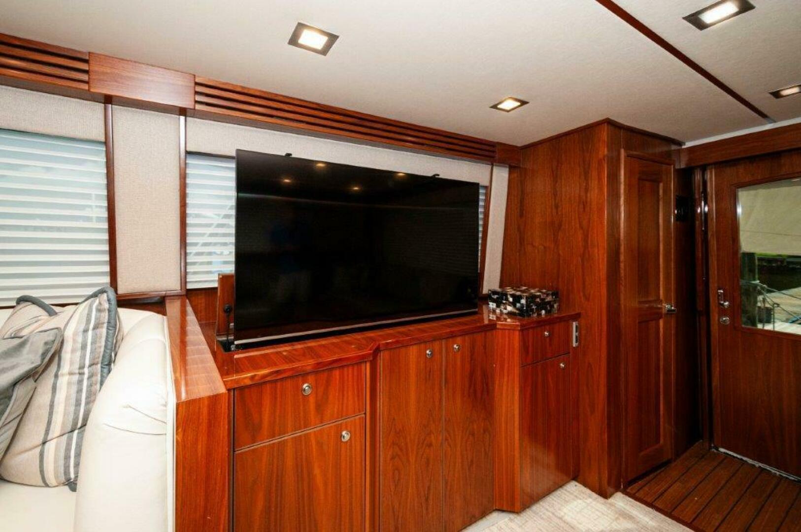 Slide: The Image of 2020 Viking 72 Convertible- GUNNSLINGER-Salon 4 - 4535645