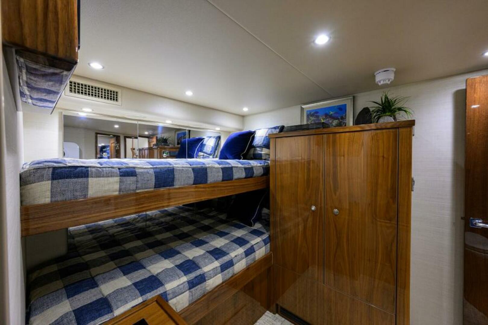 Slide: The Image of Crew Stateroom - 5094001