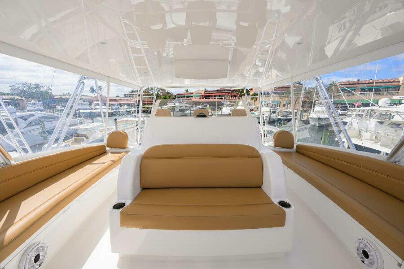 Slide: The Image of Flybridge Seating - 5094007
