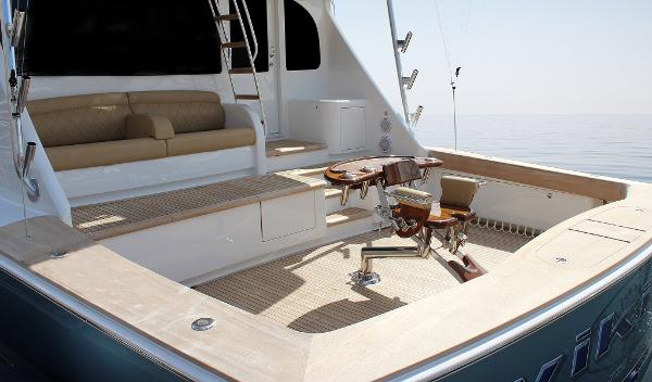Slide: The Image of Viking 72 Convertible 2025 - 4