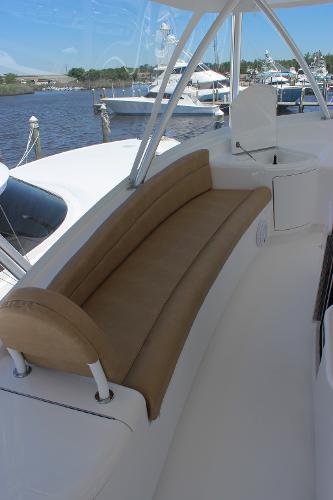 Slide: The Image of Viking 72 Convertible 2025 - 6