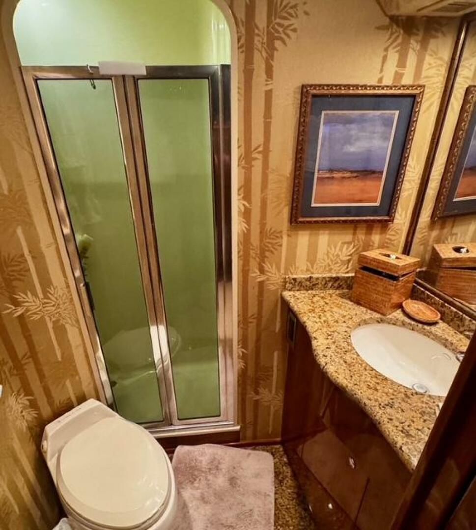 Slide: The Image of 2005 Viking 74 Convertible 'Liquid Gold' Guest Head - 5427080