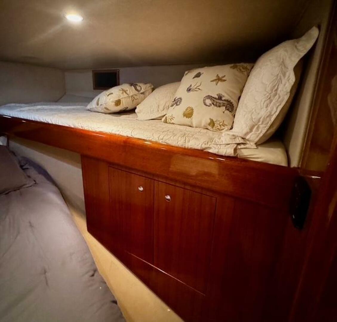 Slide: The Image of 2005 Viking 74 Convertible 'Liquid Gold' - 5427083