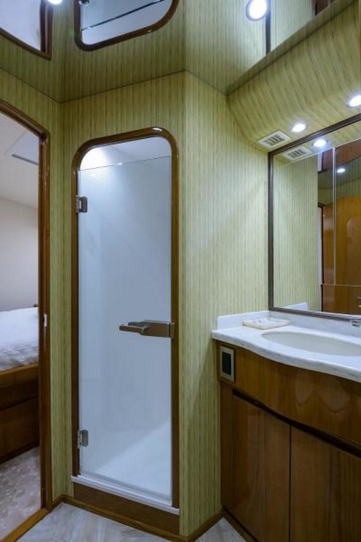 Slide: The Image of Viking 76 - Osh It -  Guest Head 2014 Viking 76 Enclosed Bridge - Osh It - 1539897