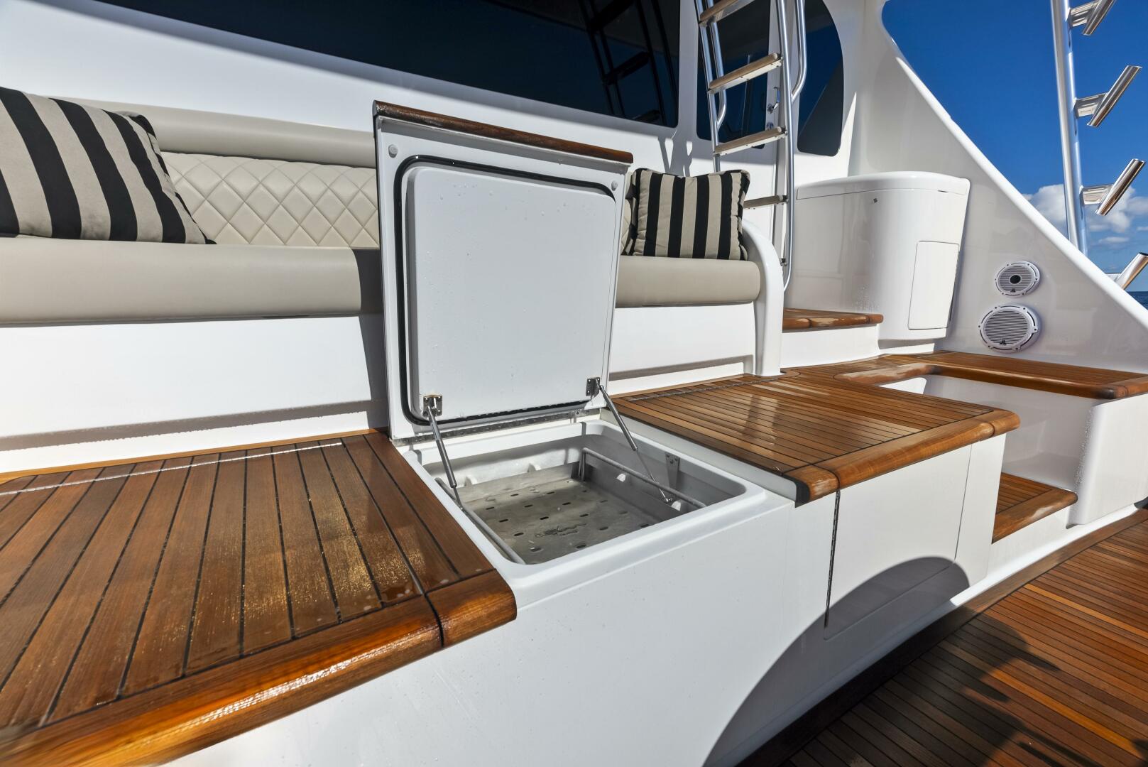 Slide: The Image of Viking 80 Convertible 2019 - 5009013