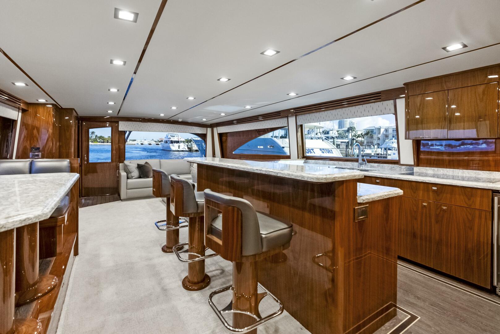 Slide: The Image of Viking 80 Convertible 2019 - 5009249