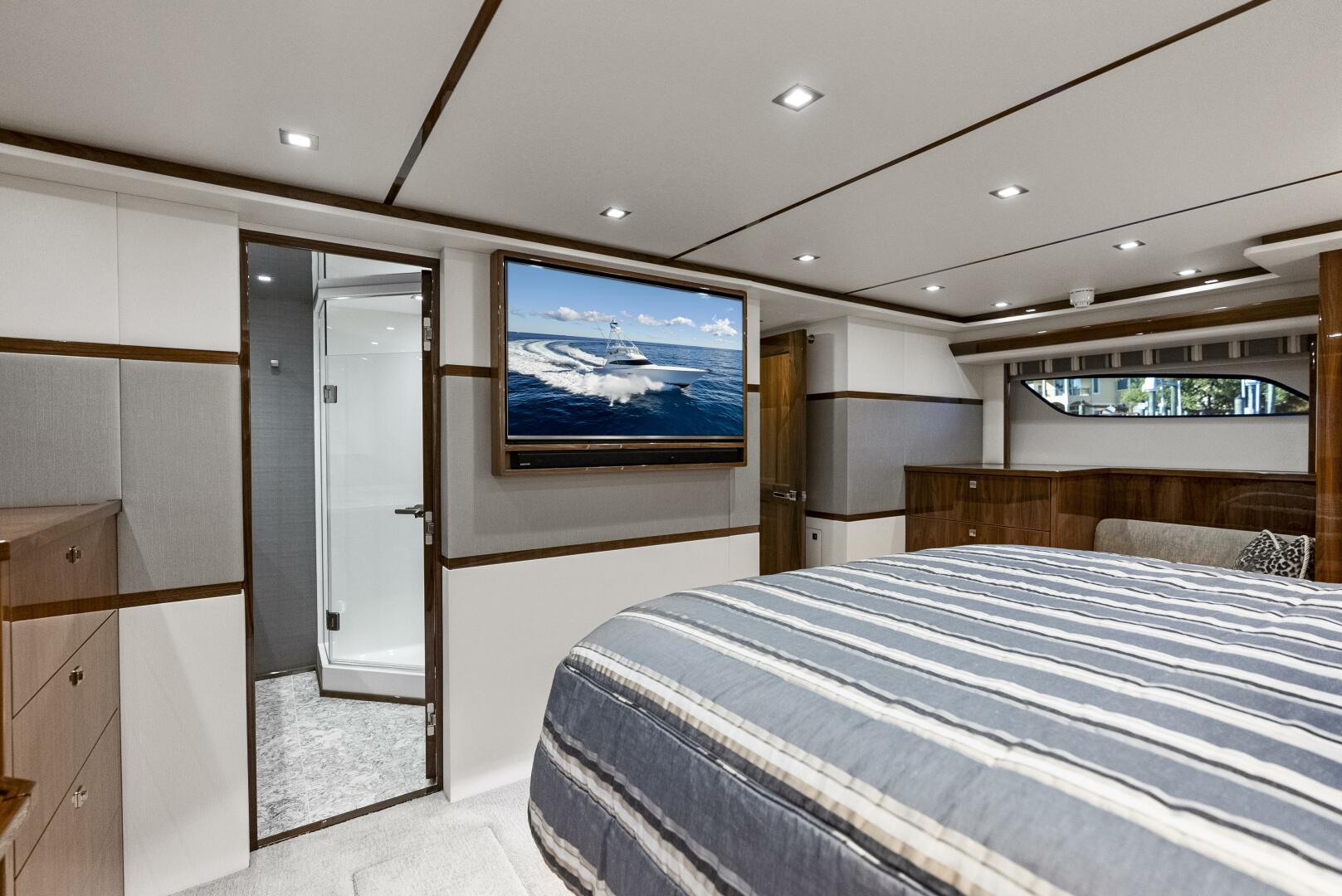Slide: The Image of Viking 80 Convertible 2019 - 5009312