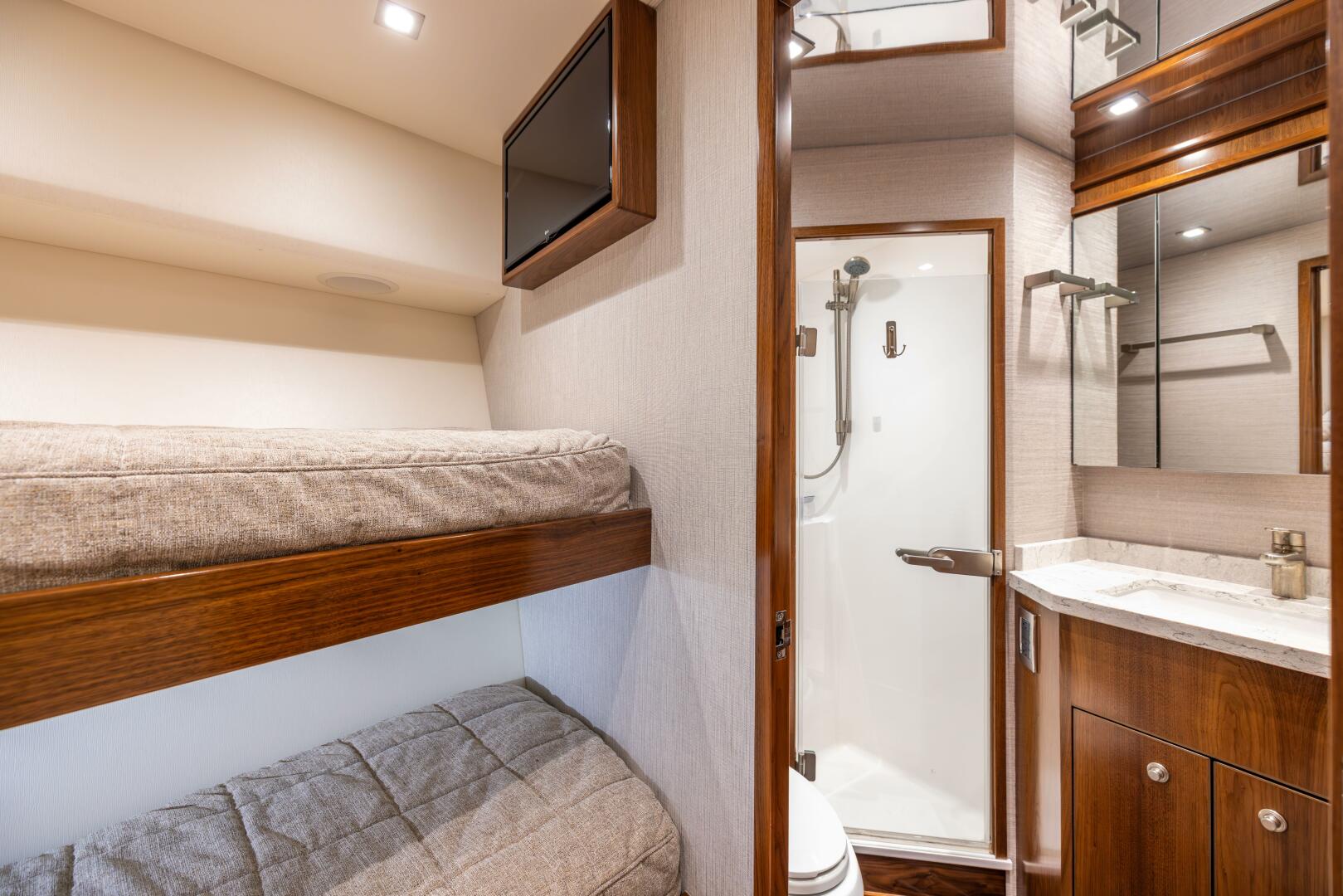 Slide: The Image of Viking 80 Convertible 2020 - 5356958