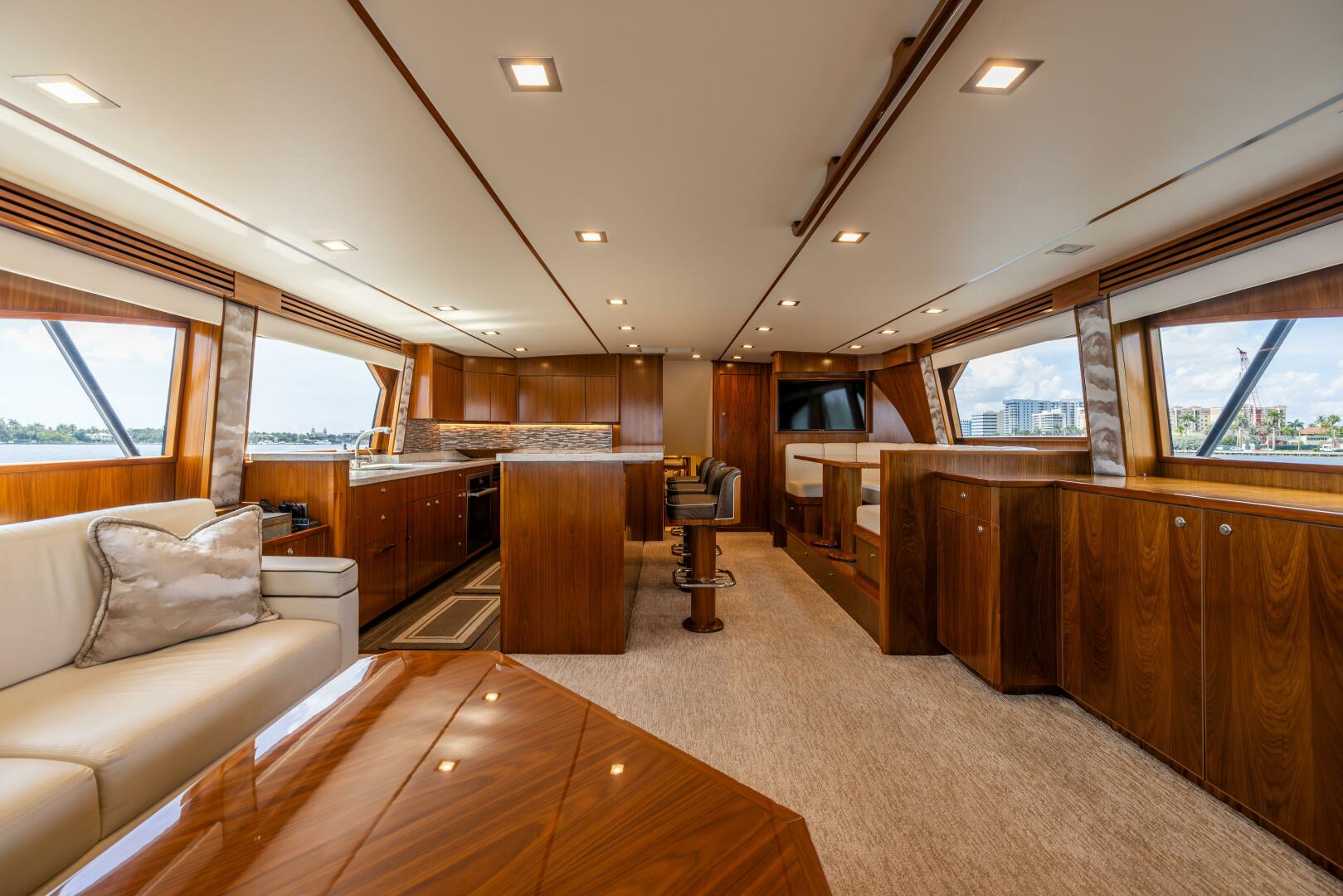Slide: The Image of Viking 80 Convertible 2020 - 5356931
