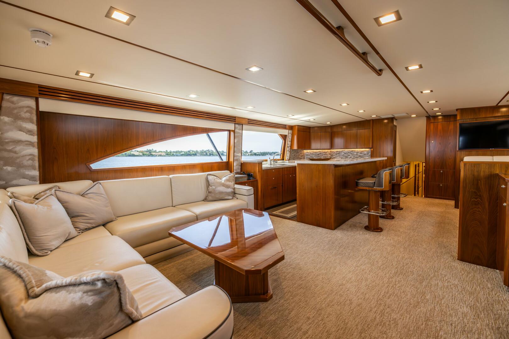 Slide: The Image of Viking 80 Convertible 2020 - 5356932