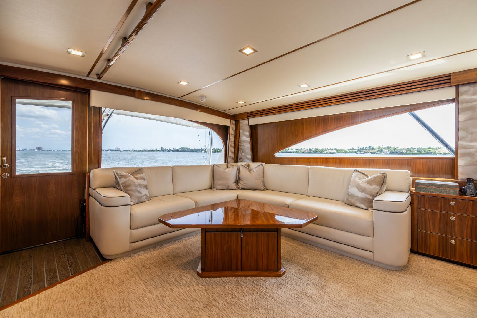 Slide: The Image of Viking 80 Convertible 2020 - 5356933