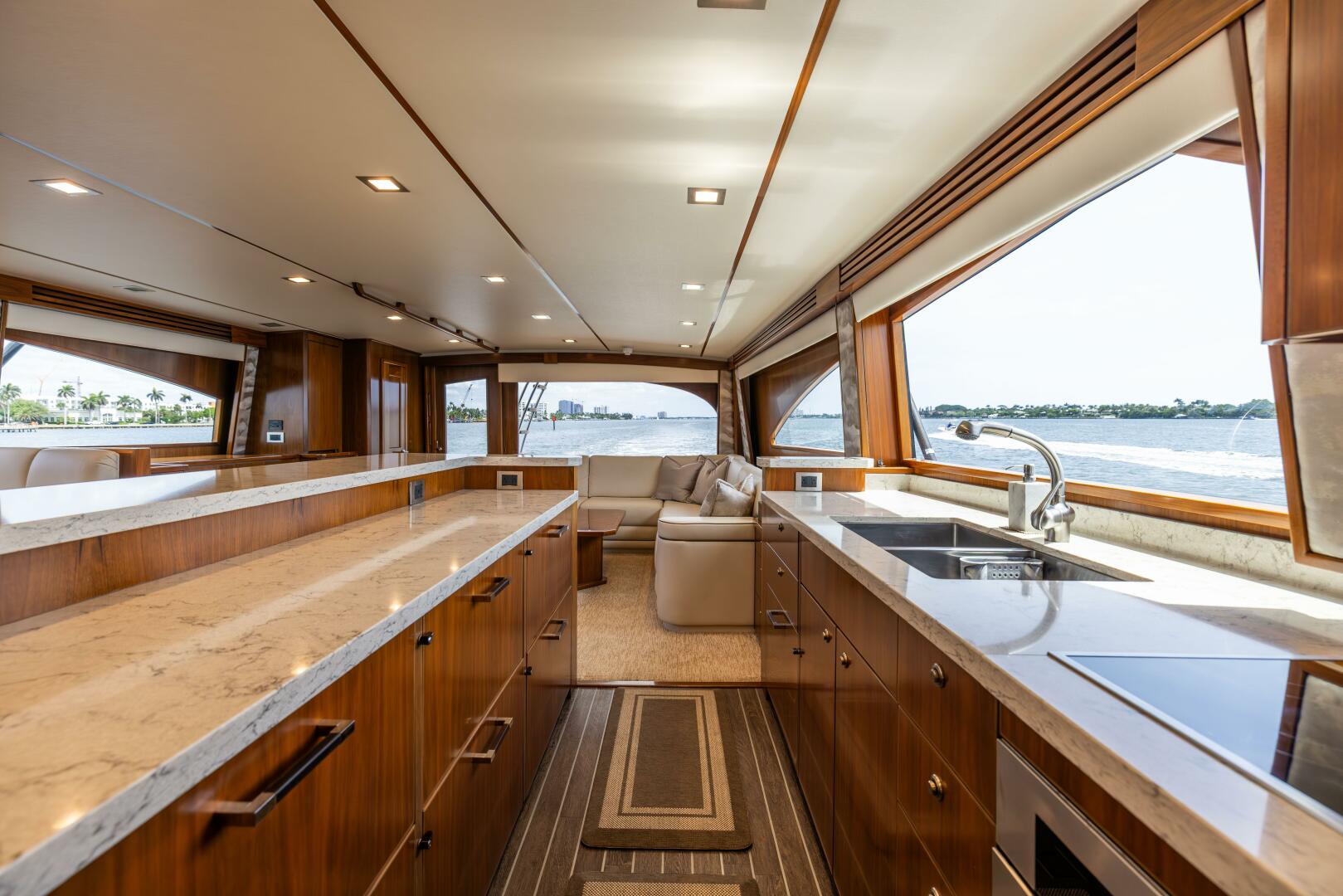 Slide: The Image of Viking 80 Convertible 2020 - 5356936