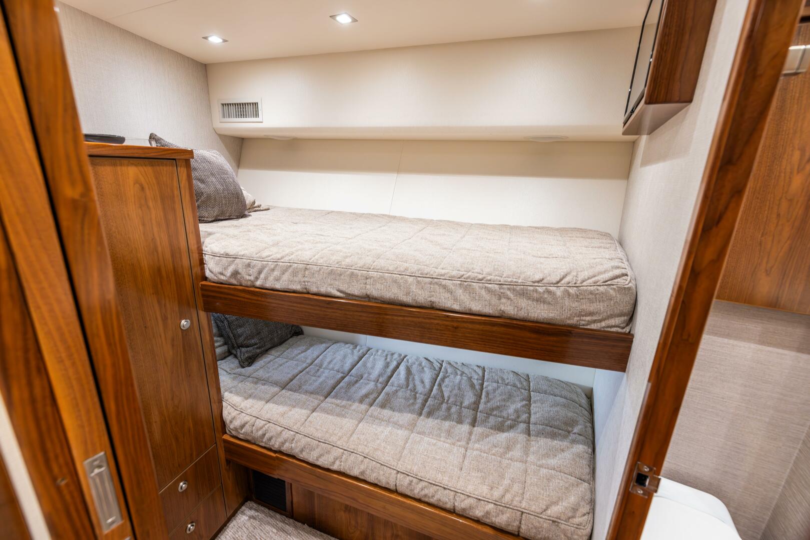 Slide: The Image of Viking 80 Convertible 2020 - 5356959