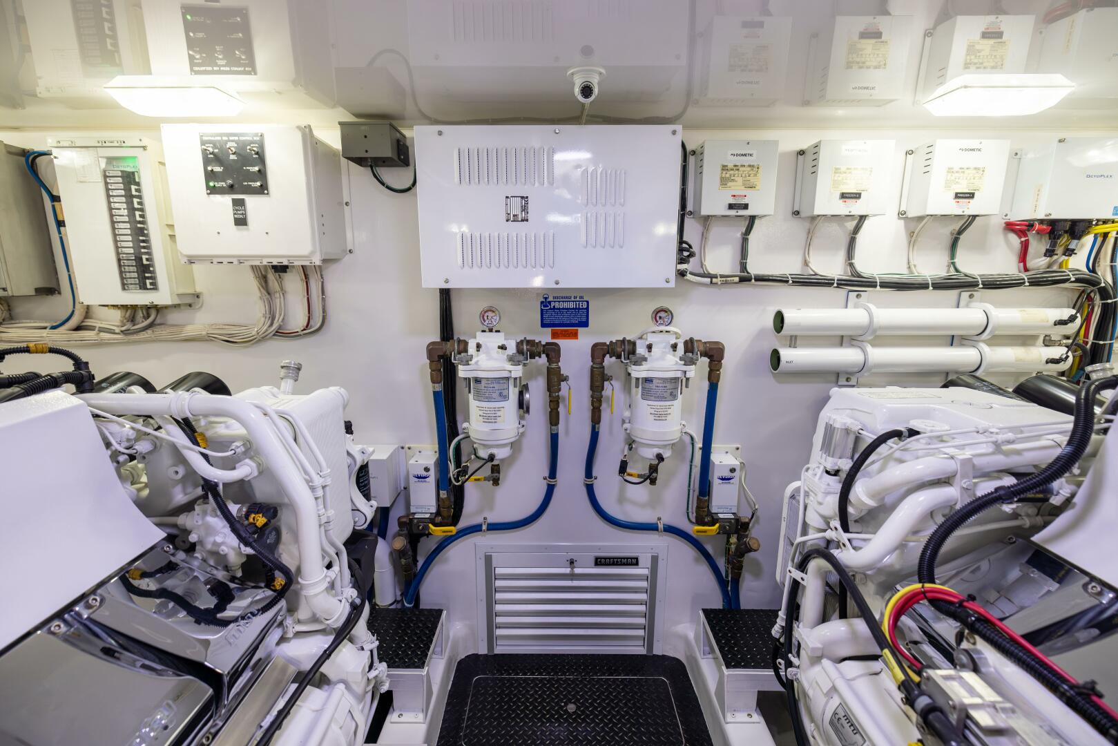 Slide: The Image of Viking 80 Convertible 2020 - 5357101