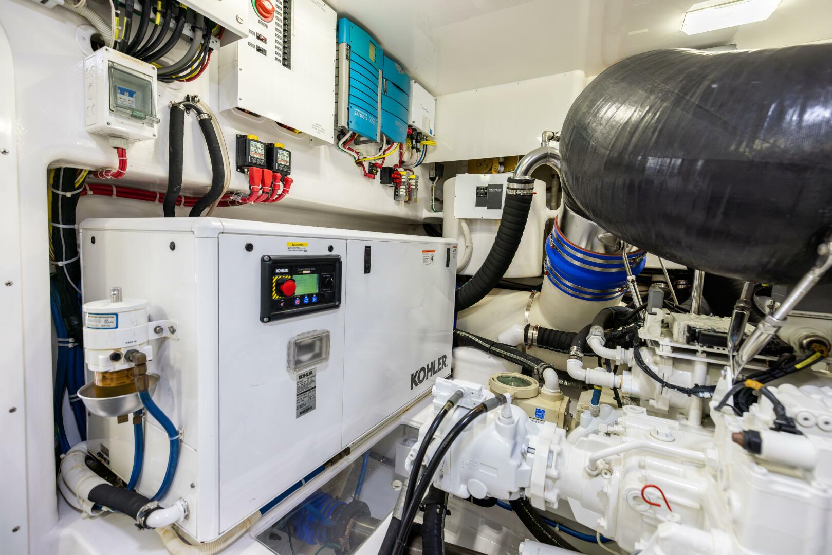 Slide: The Image of Viking 80 Convertible 2020 - 5357105