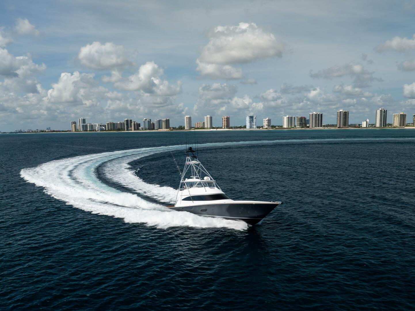 Slide: The Image of Viking 80 Convertible 2020 - 5357117