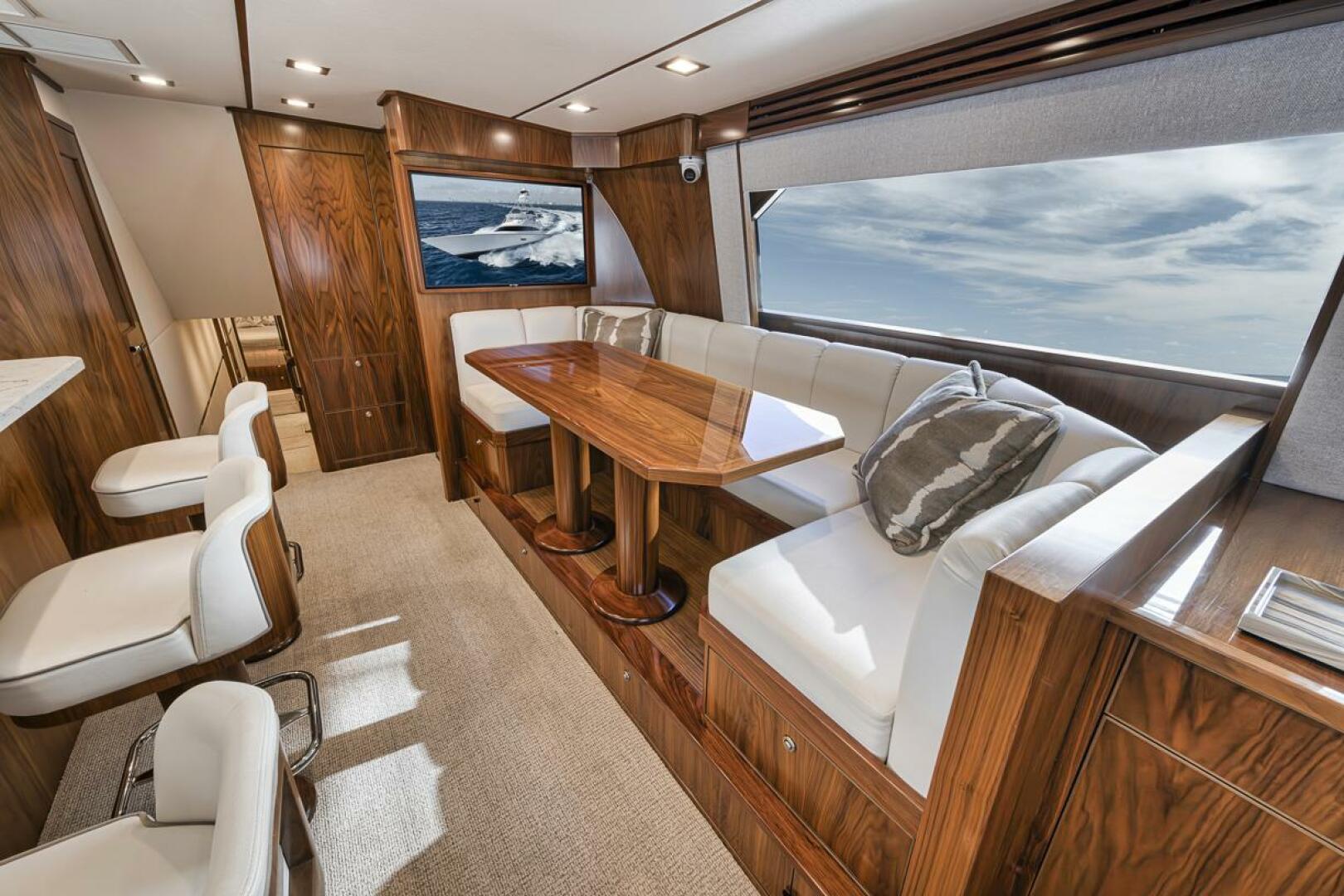 Slide: The Image of Dinette 2021 Viking 80 Convertible Lucky Wave - 5143572