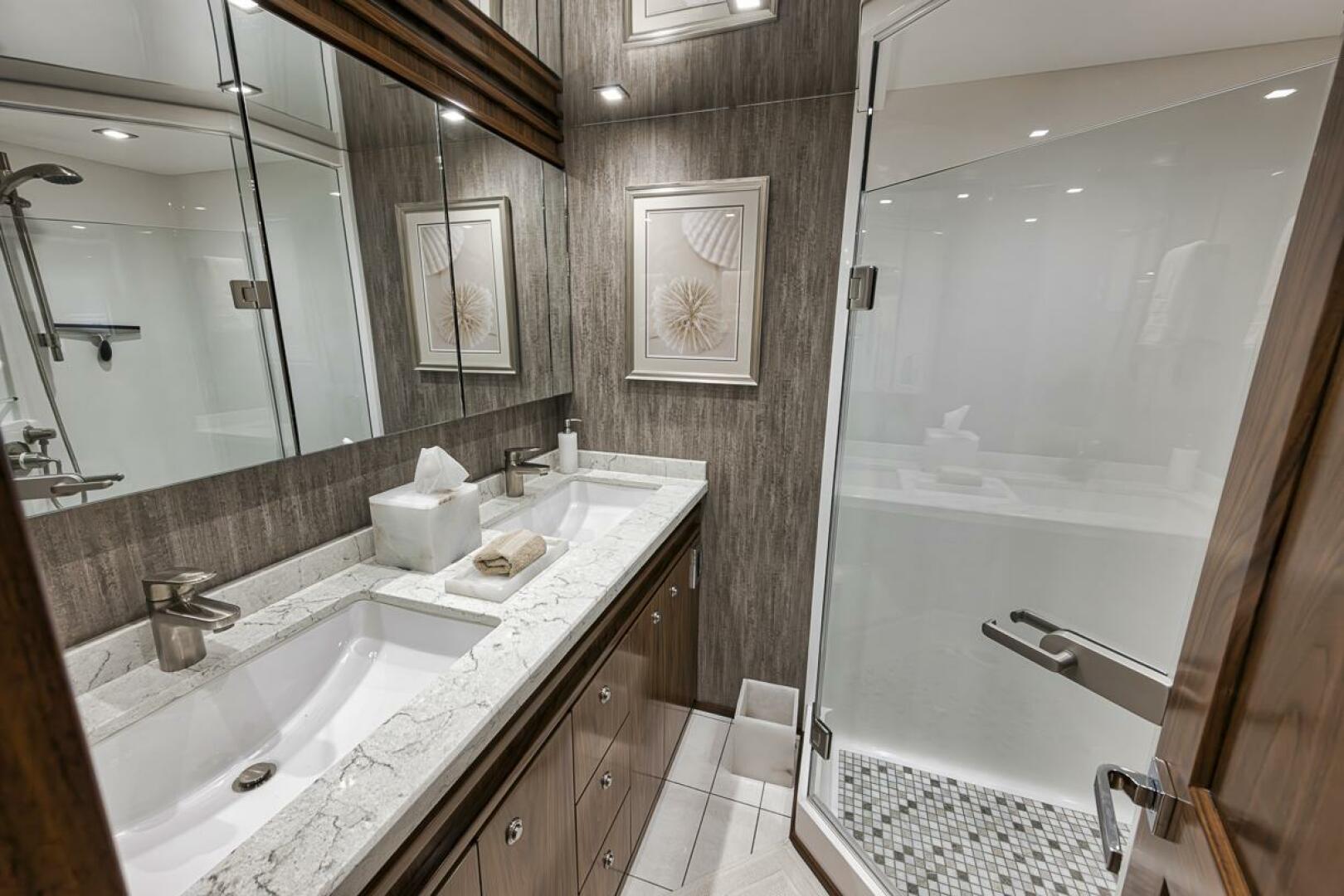 Slide: The Image of Head 2021 Viking 80 Convertible Lucky Wave - 5143584