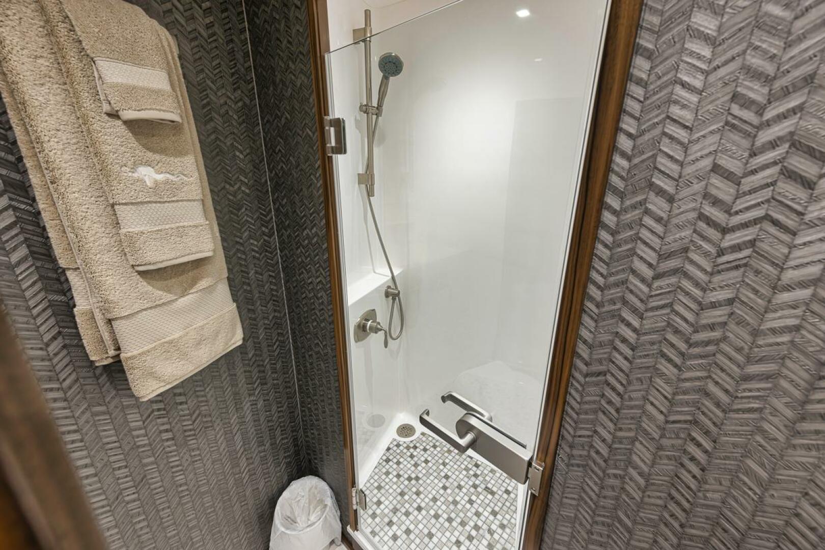 Slide: The Image of Head 2021 Viking 80 Convertible Lucky Wave - 5143597