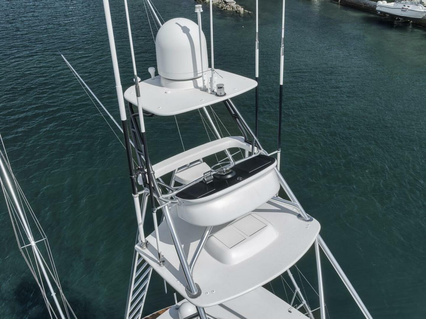 Slide: The Image of Tower 2021 Viking 80 Convertible Lucky Wave - 5143608