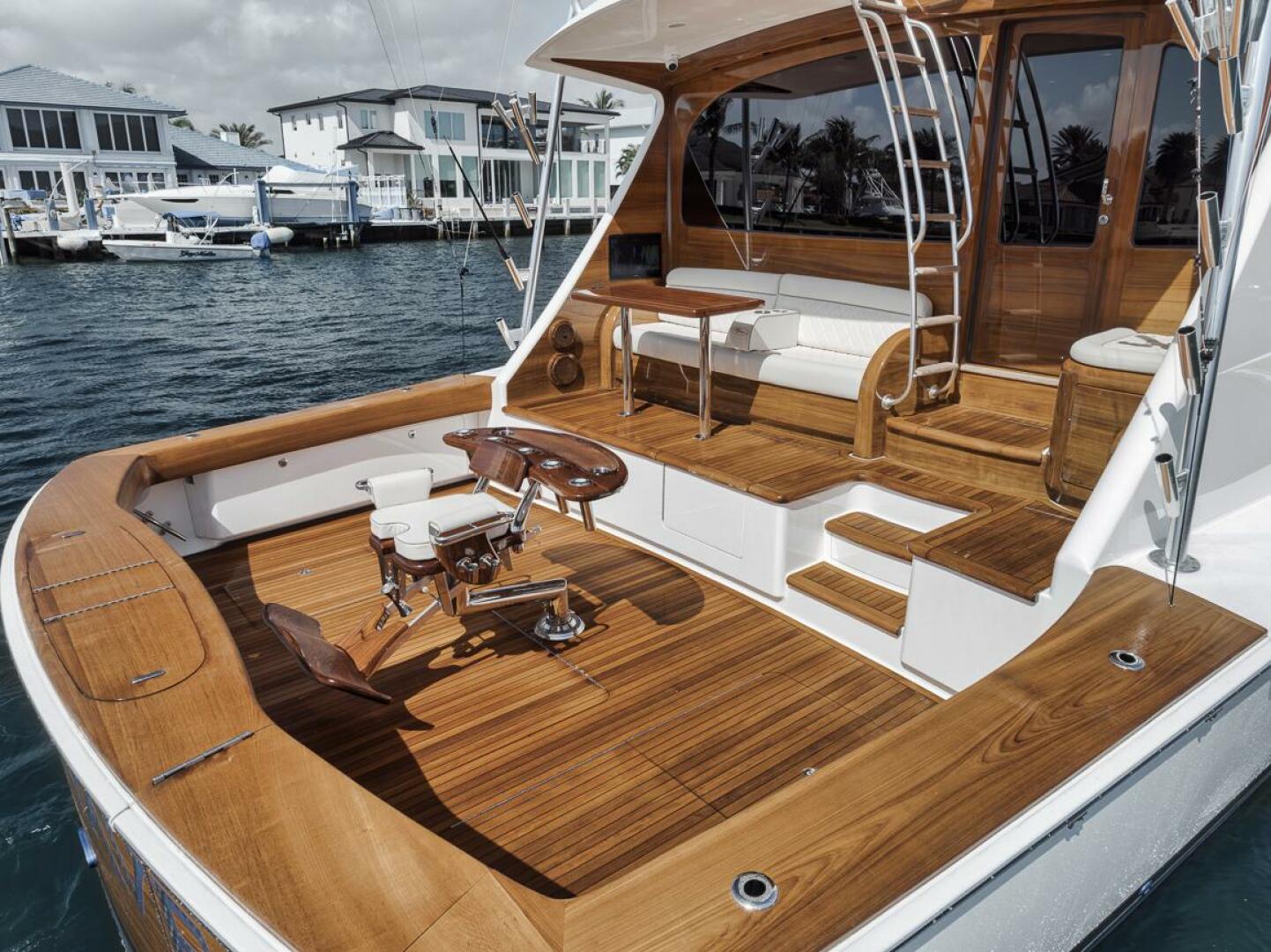 Slide: The Image of Cockpit 2021 Viking 80 Convertible Lucky Wave - 5143613