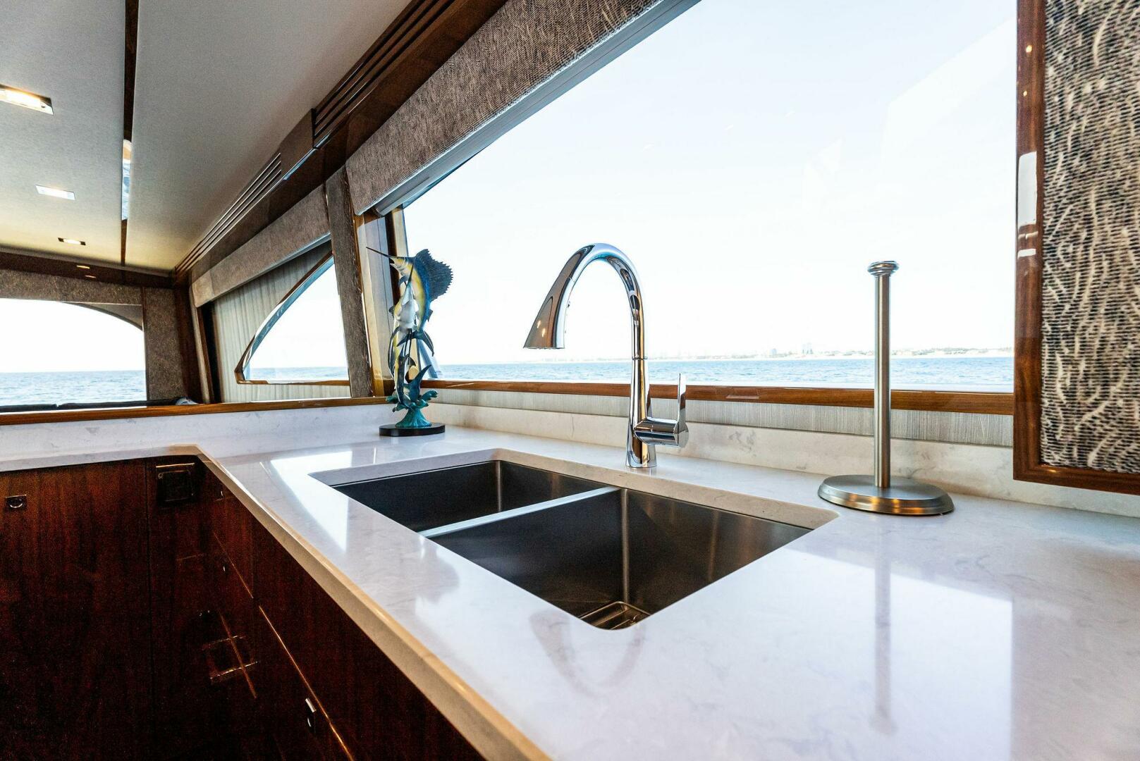 Slide: The Image of 2022 Viking 80 Convertible - 5173731