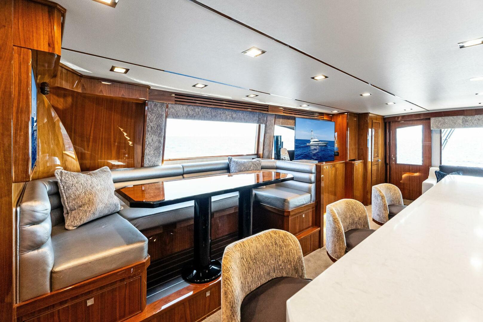 Slide: The Image of 2022 Viking 80 Convertible  - 5173734