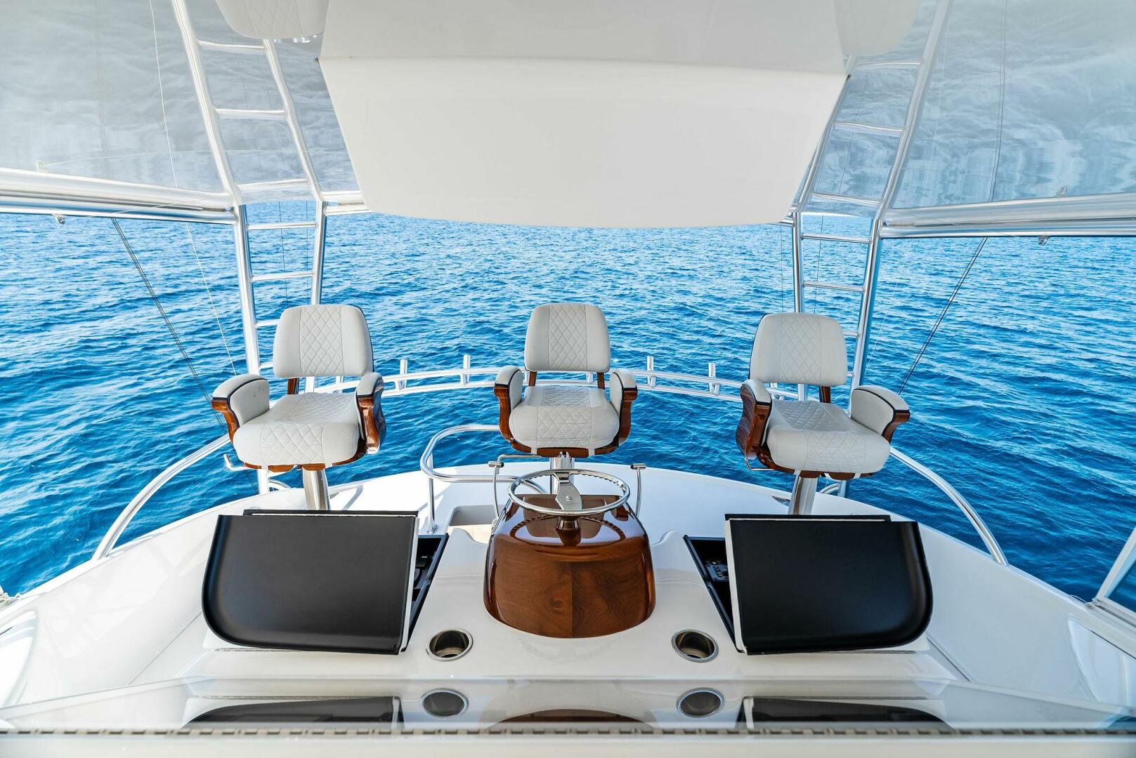 Slide: The Image of 2022 Viking 80 Convertible  - 5173792