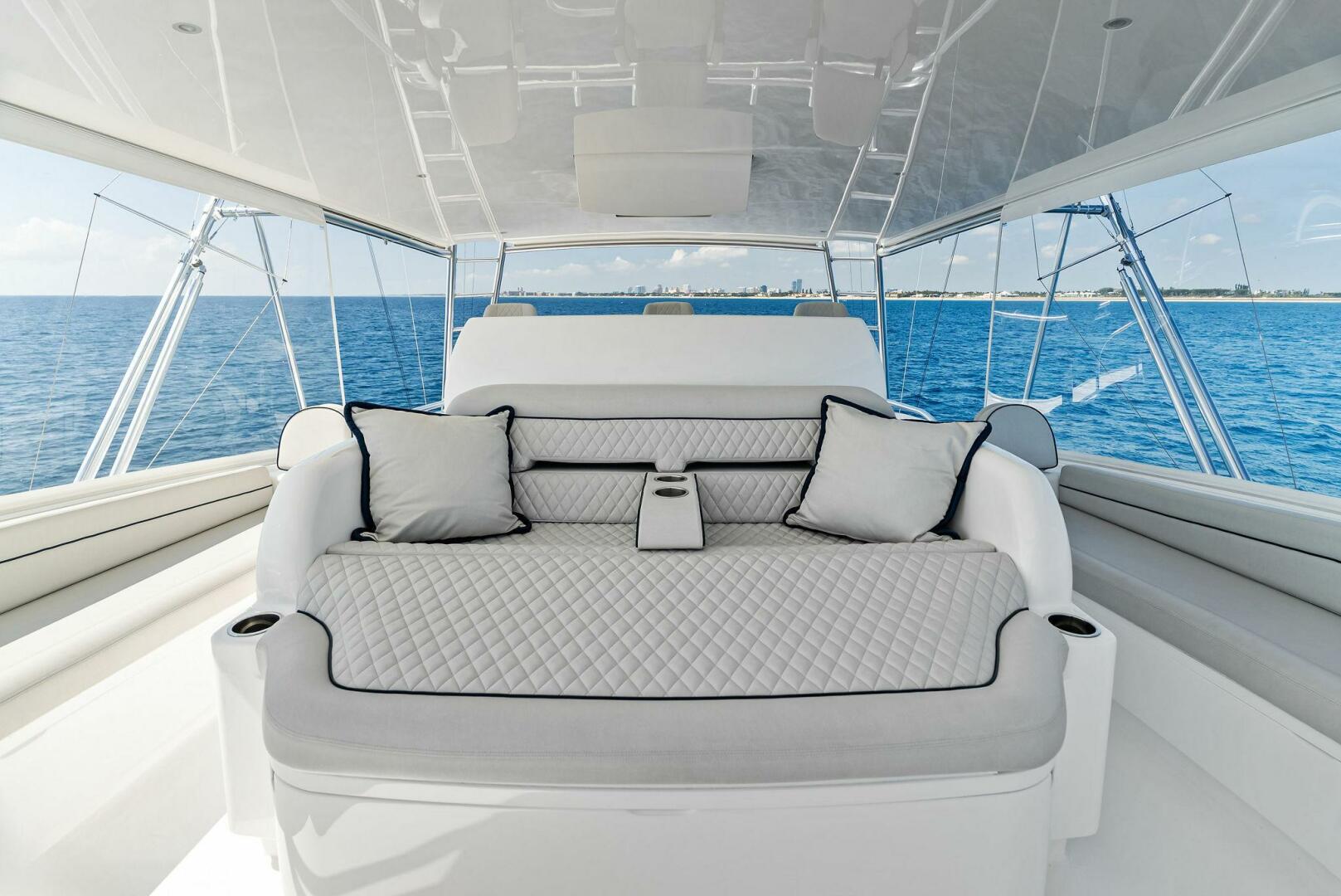 Slide: The Image of 2022 Viking 80 Convertible  - 5173784