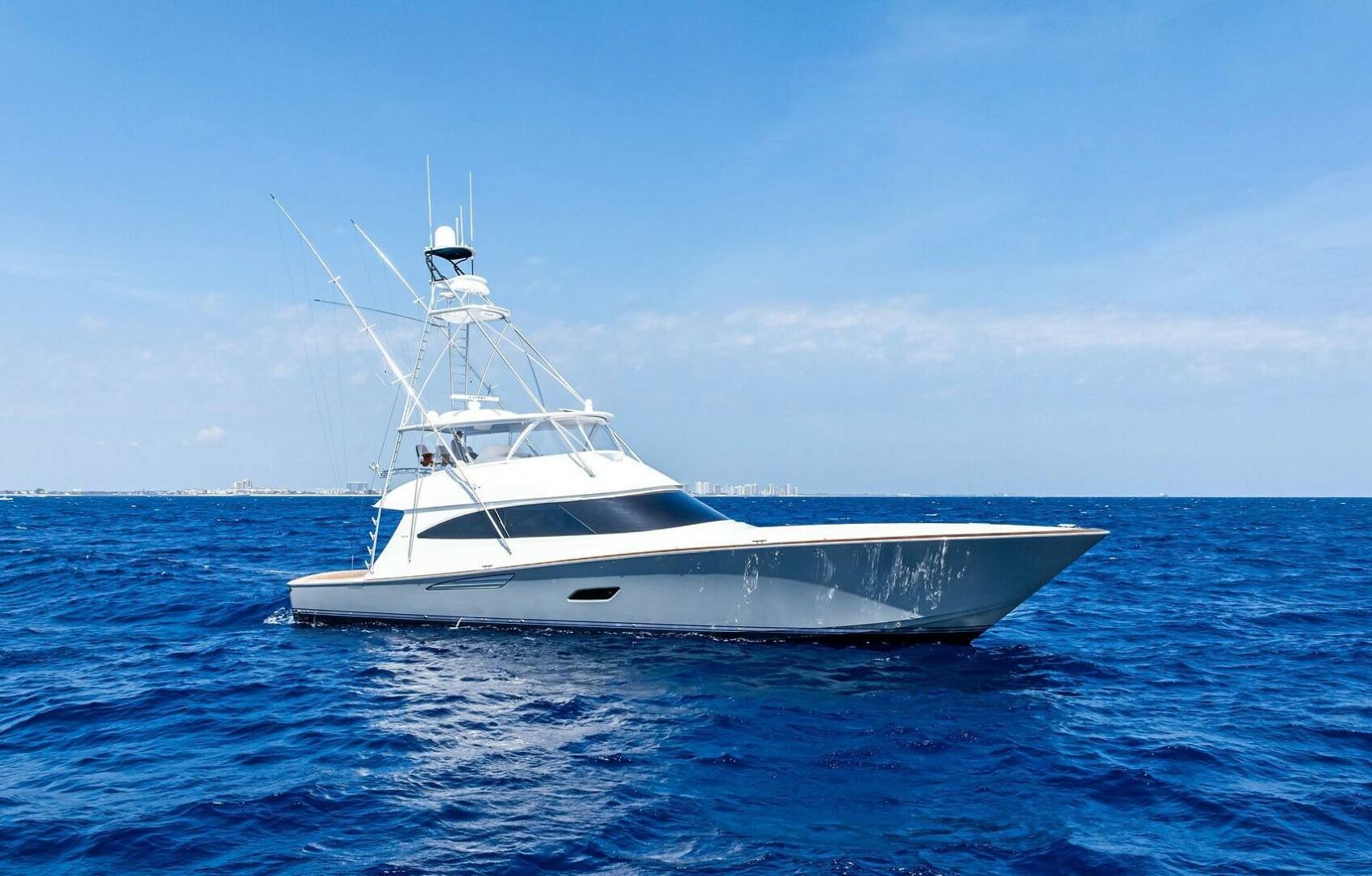 Slide: The Image of 2022 Viking 80 Convertible Profile - 5173323