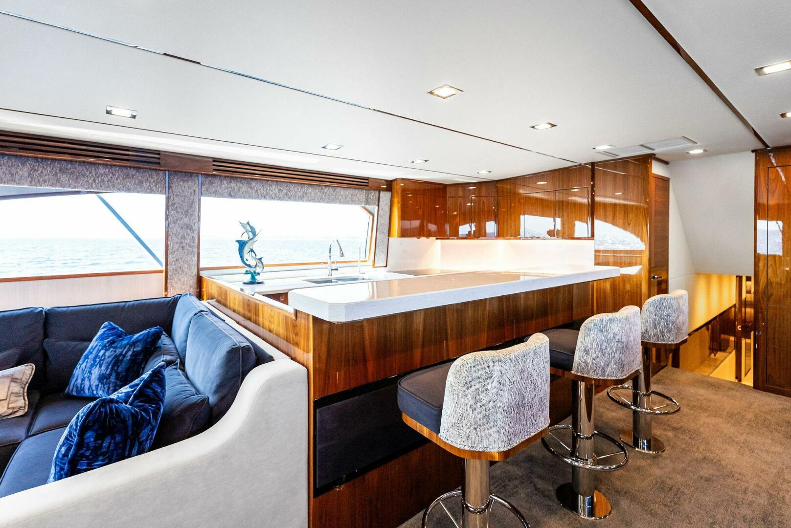 Slide: The Image of 2022 Viking 80 Convertible - 5173727