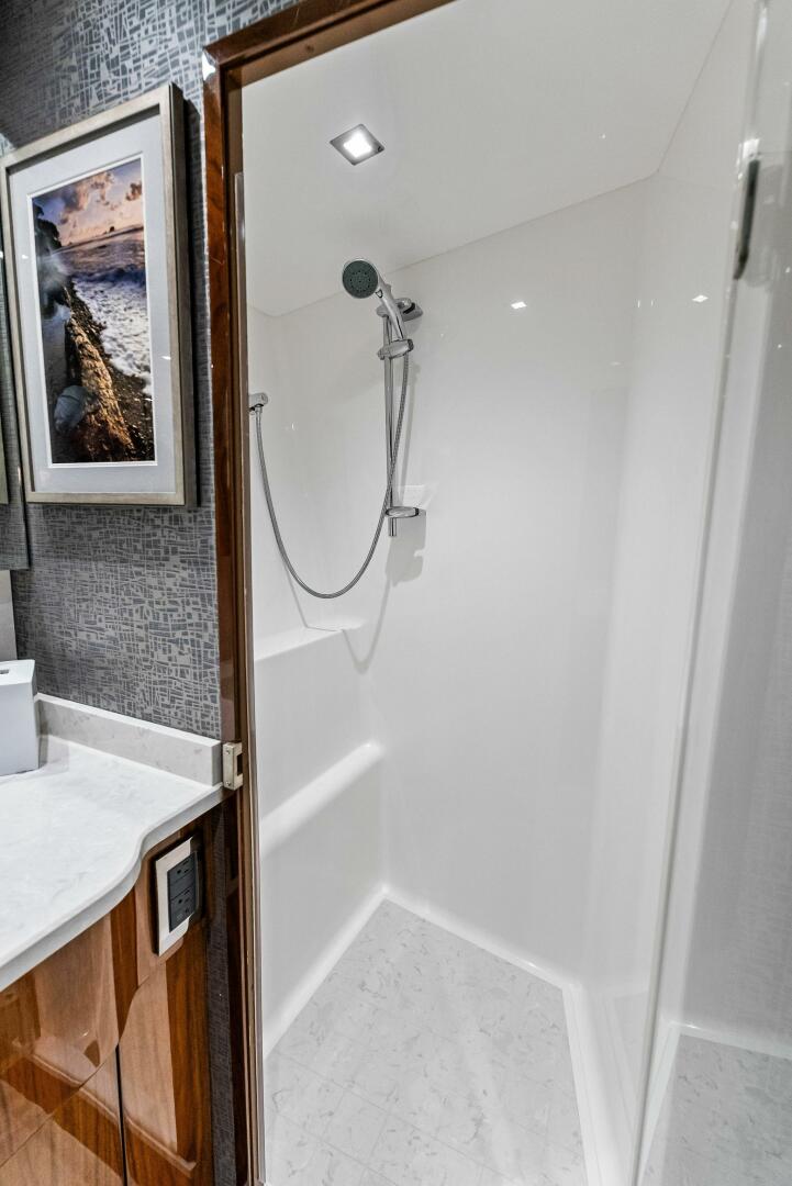 Slide: The Image of 2022 Viking 80 Convertible - 5173771