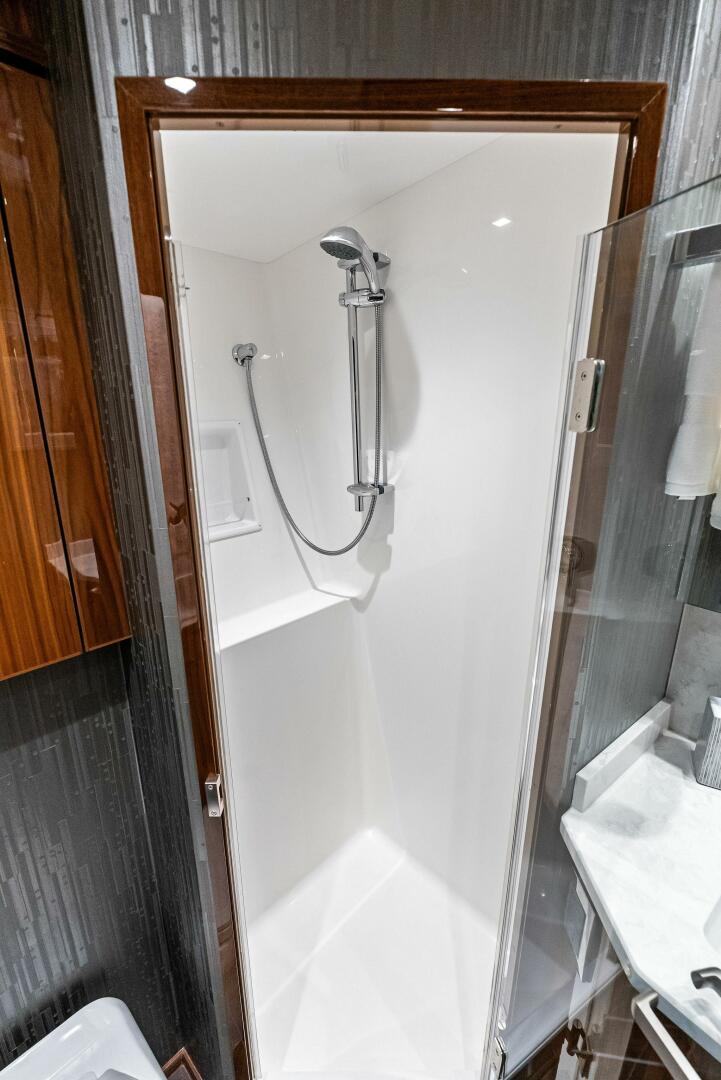 Slide: The Image of 2022 Viking 80 Convertible - 5173772