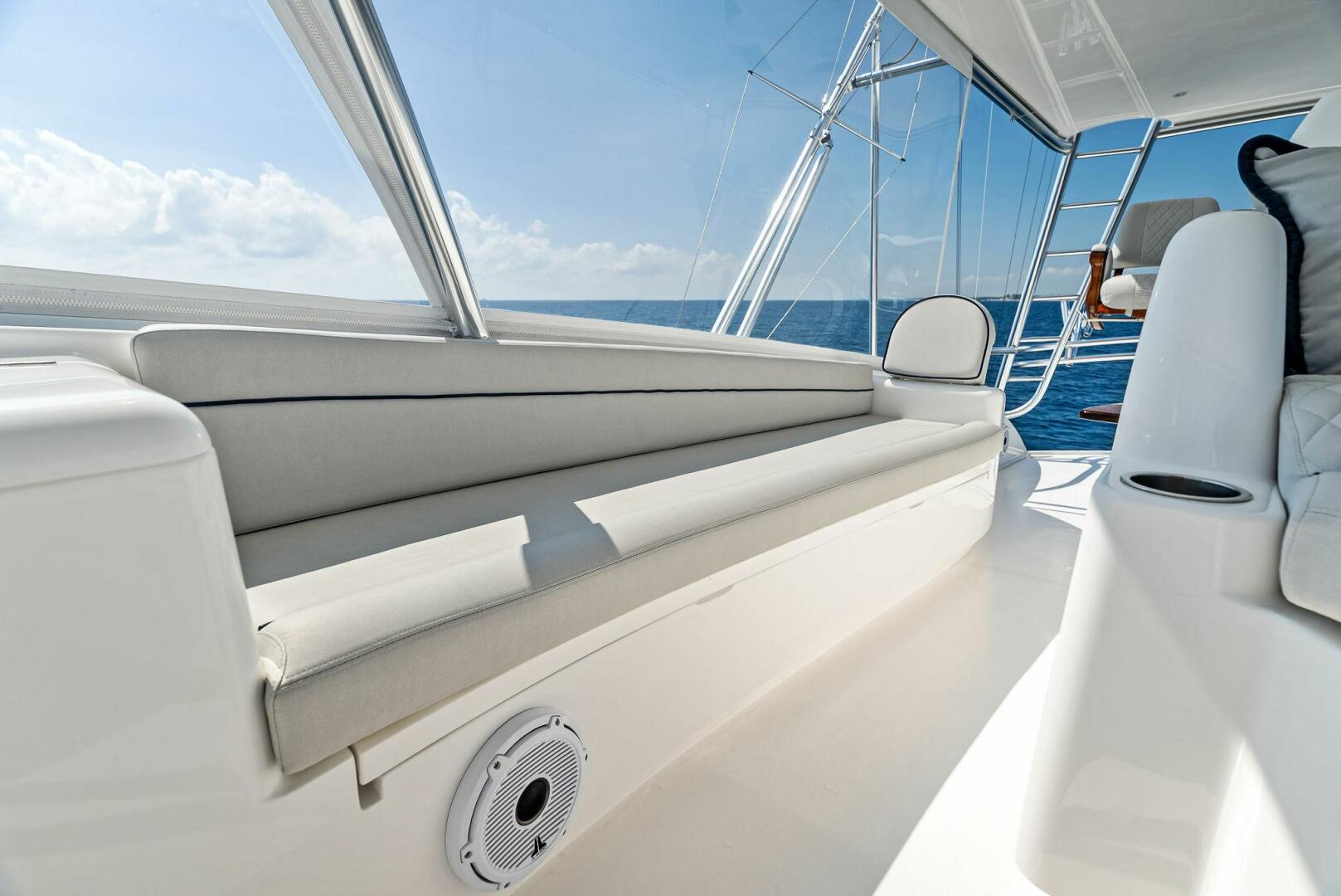 Slide: The Image of 2022 Viking 80 Convertible  - 5173783