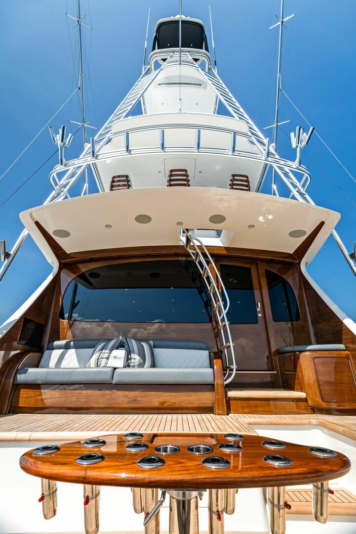 Slide: The Image of 2022 Viking 80 Convertible  - 5173804