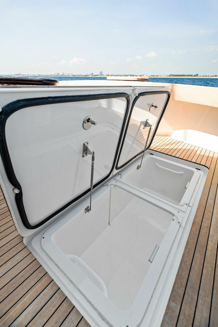 Slide: The Image of 2022 Viking 80 Convertible  - 5173794