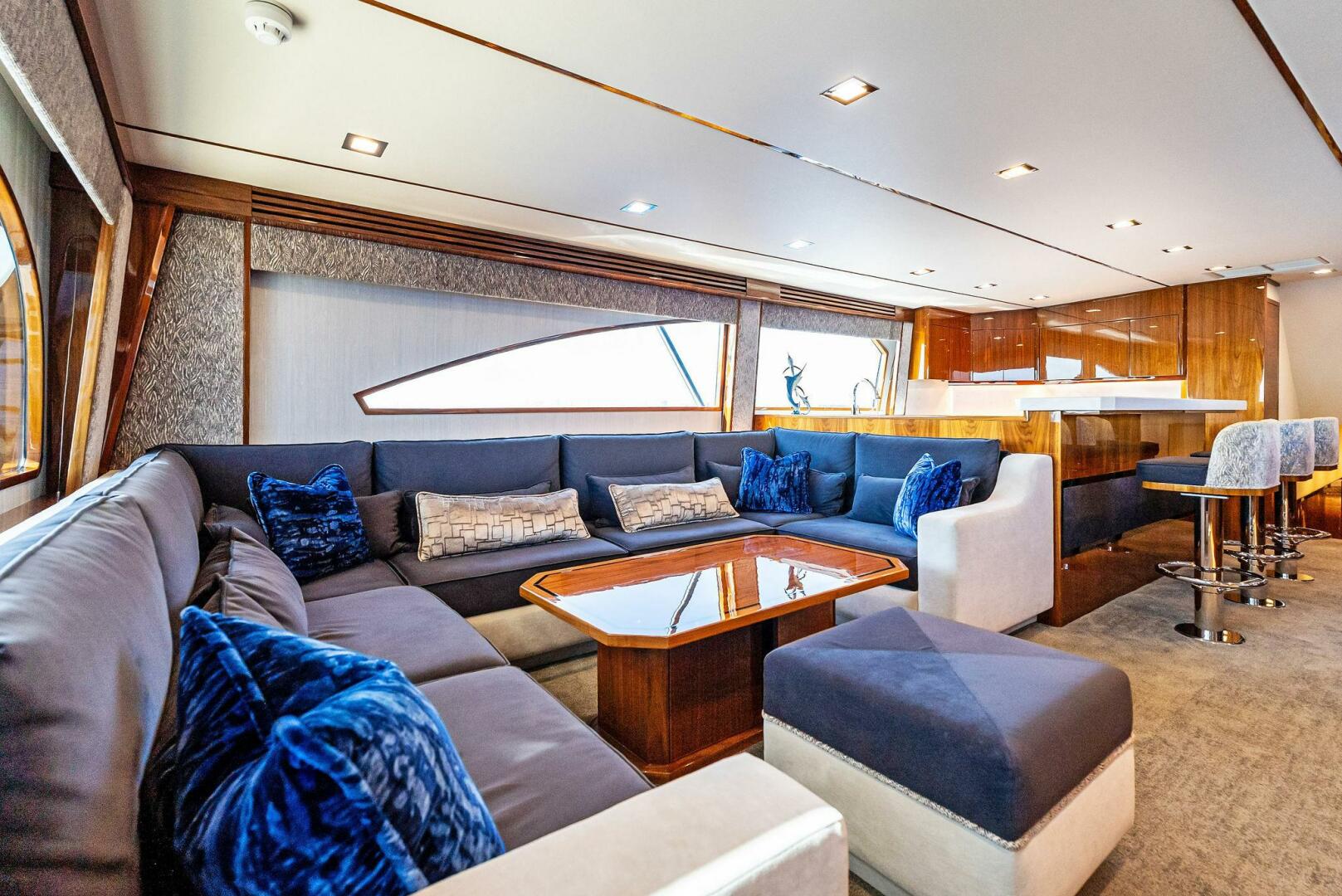 Slide: The Image of 2022 Viking 80 Convertible - 5173726