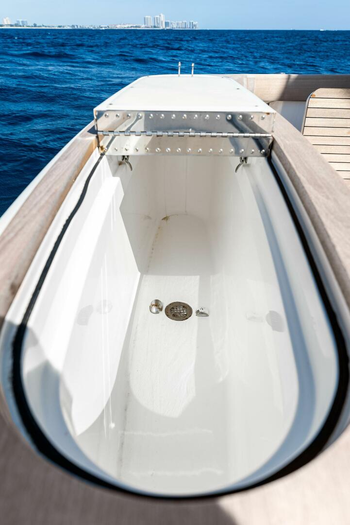 Slide: The Image of 2022 Viking 80 Convertible  - 5173793