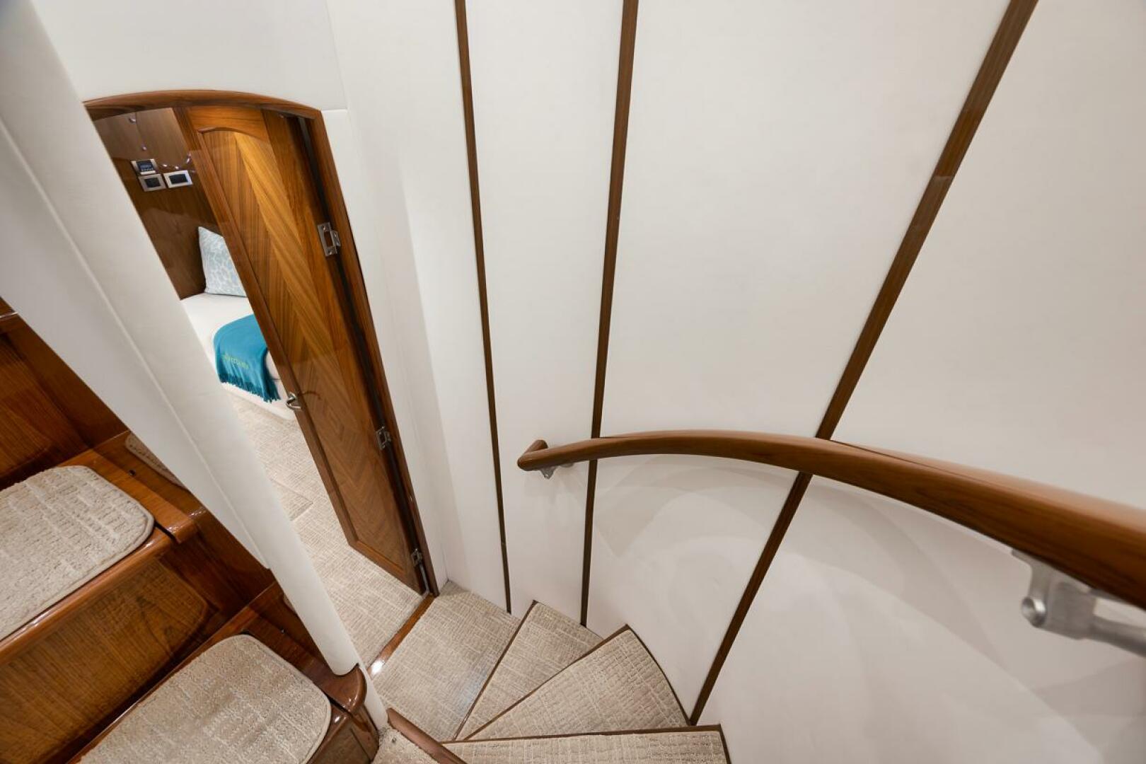 Slide: The Image of 2010 Viking 82 Convertible SWEETUMS Companionway - 4757520