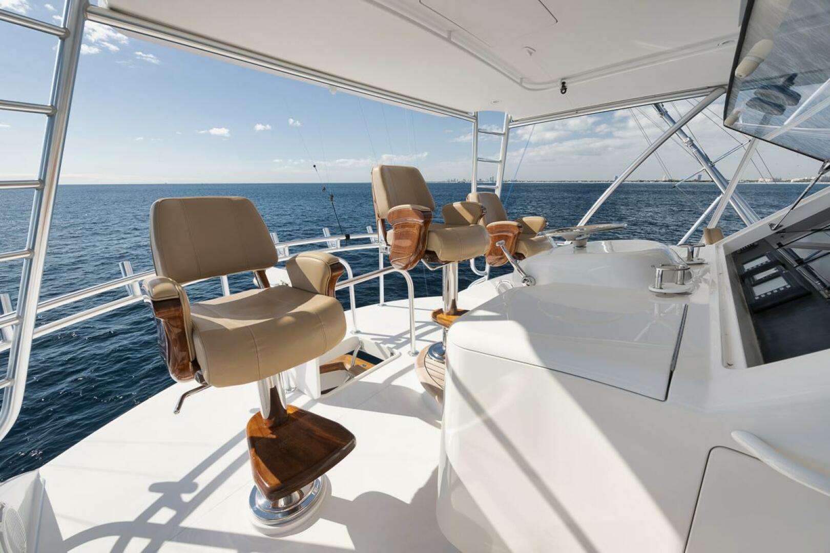 Slide: The Image of 2010 Viking 82 Convertible SWEETUMS Helm - 4757486