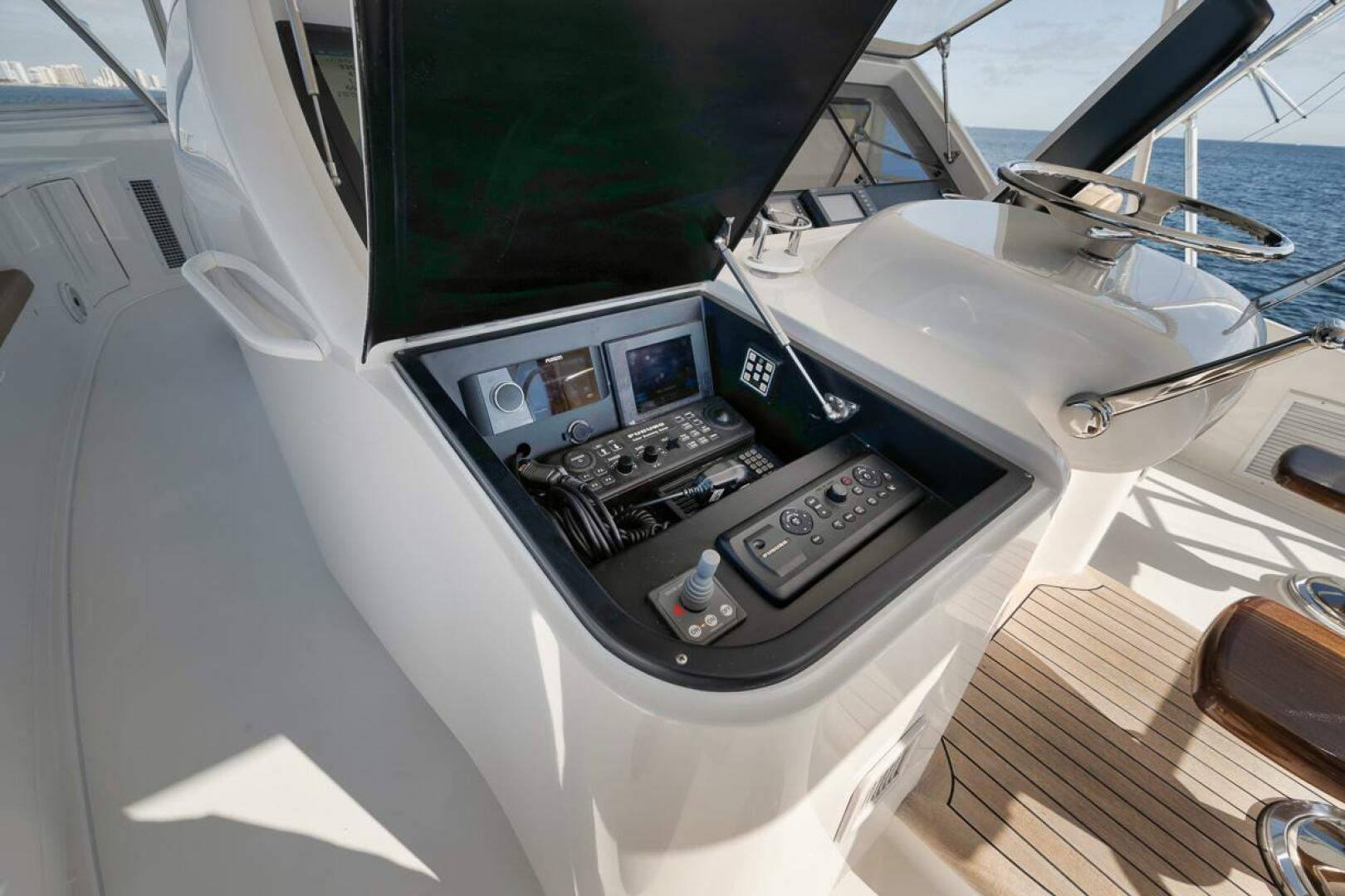 Slide: The Image of 2010 Viking 82 Convertible SWEETUMS Helm - 4757476