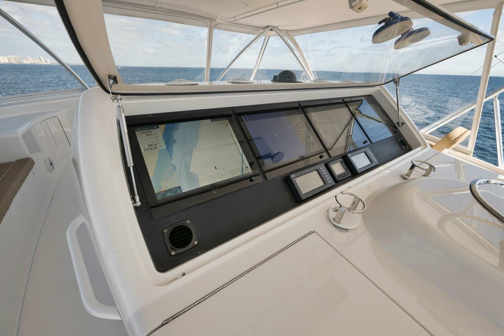 Slide: The Image of 2010 Viking 82 Convertible SWEETUMS Helm - 4757482